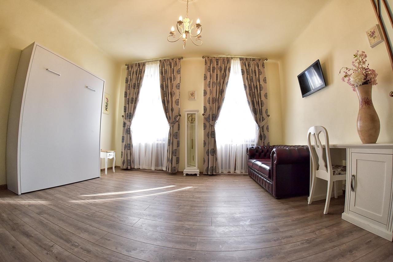La Maisonnette Brașov Exterior foto